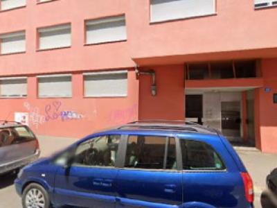 Nähatelier S. Murtezani - Repair & Alteration in Basel-Stadt