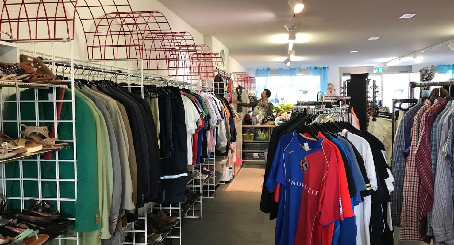 rotkreuz.fashion Gundeli - Second-hand Clothing in Basel-Stadt