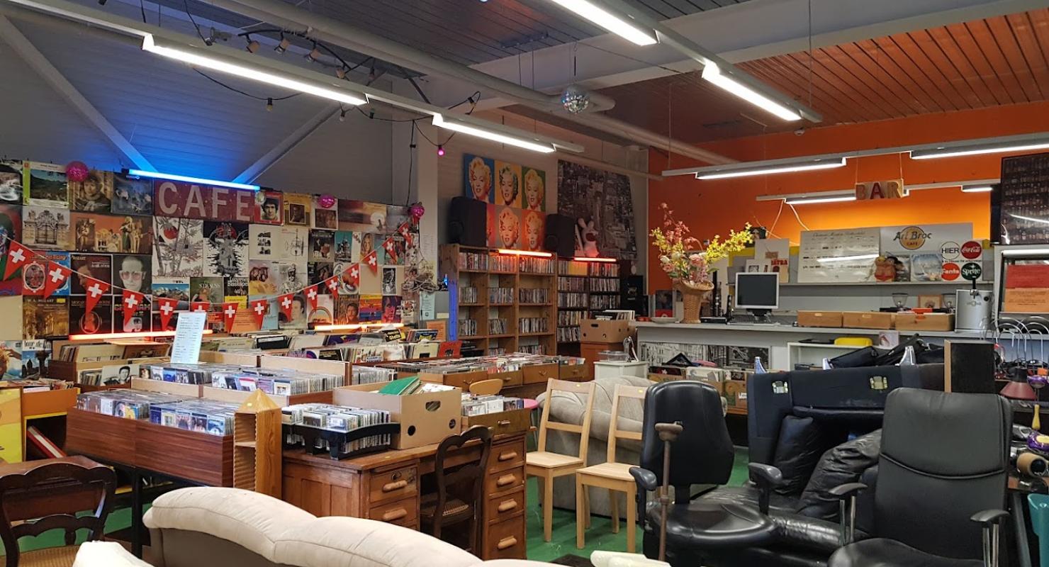 Renfile Brocante du CSP - Second-hand Clothing in Geneva