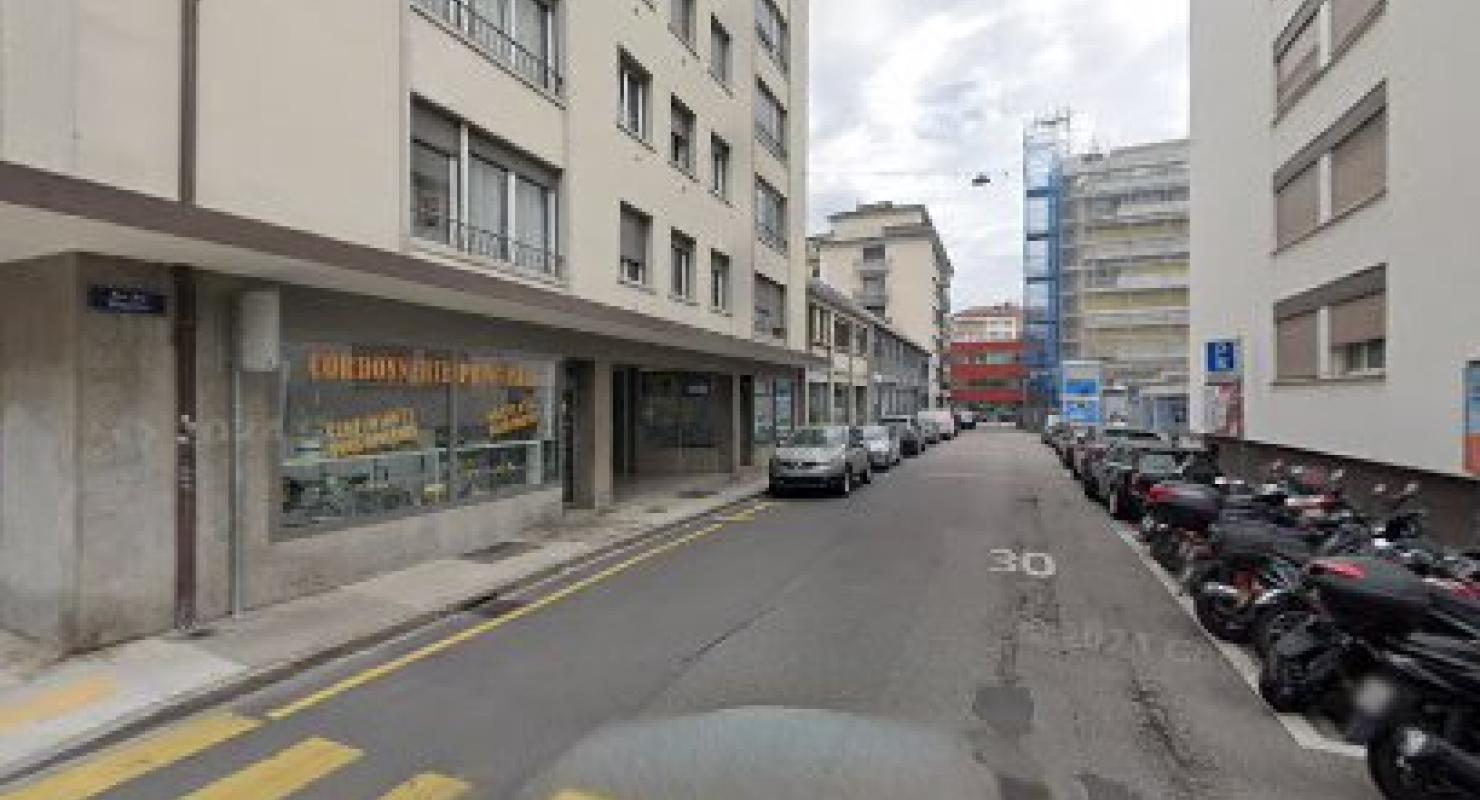 Cordonnerie Maxi Service - Second-hand Clothing in Geneva