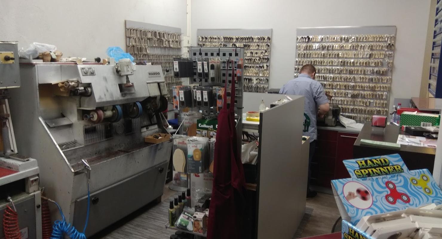 Bili Services - Second-hand Clothing in Geneva