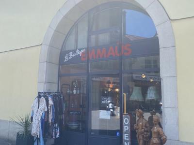 Emmaüs Genève (Boutique) - Second-hand Clothing in Geneva