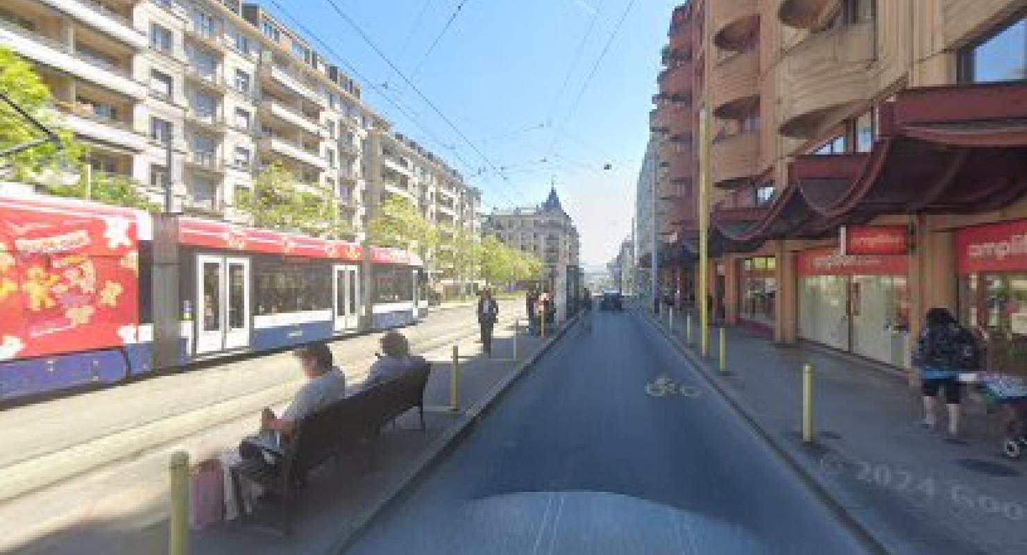 Bruit Blanc Switzerland - Upcycled Fashion in Geneva