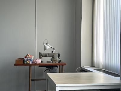 Seamstress Retoucheuse À Genève - Repair & Alteration in Geneva