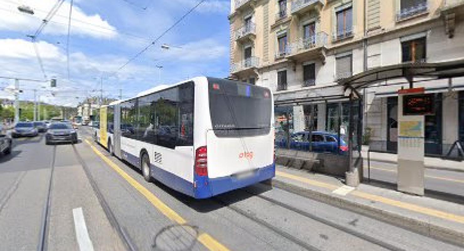 Sandro - Globus Geneve homme - Second-hand Clothing in Geneva