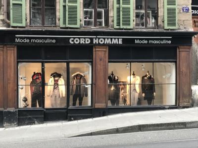 Cord Homme - Abbigliamento di seconda mano a Ginevra