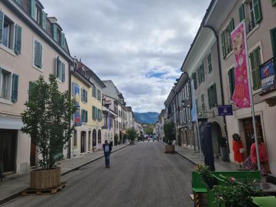 Affaires à suivre - Second-Hand-Kleidung in Genf