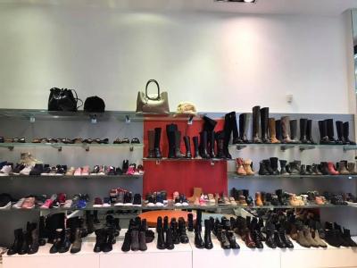 Bac à Sable - Second-hand Clothing in Geneva