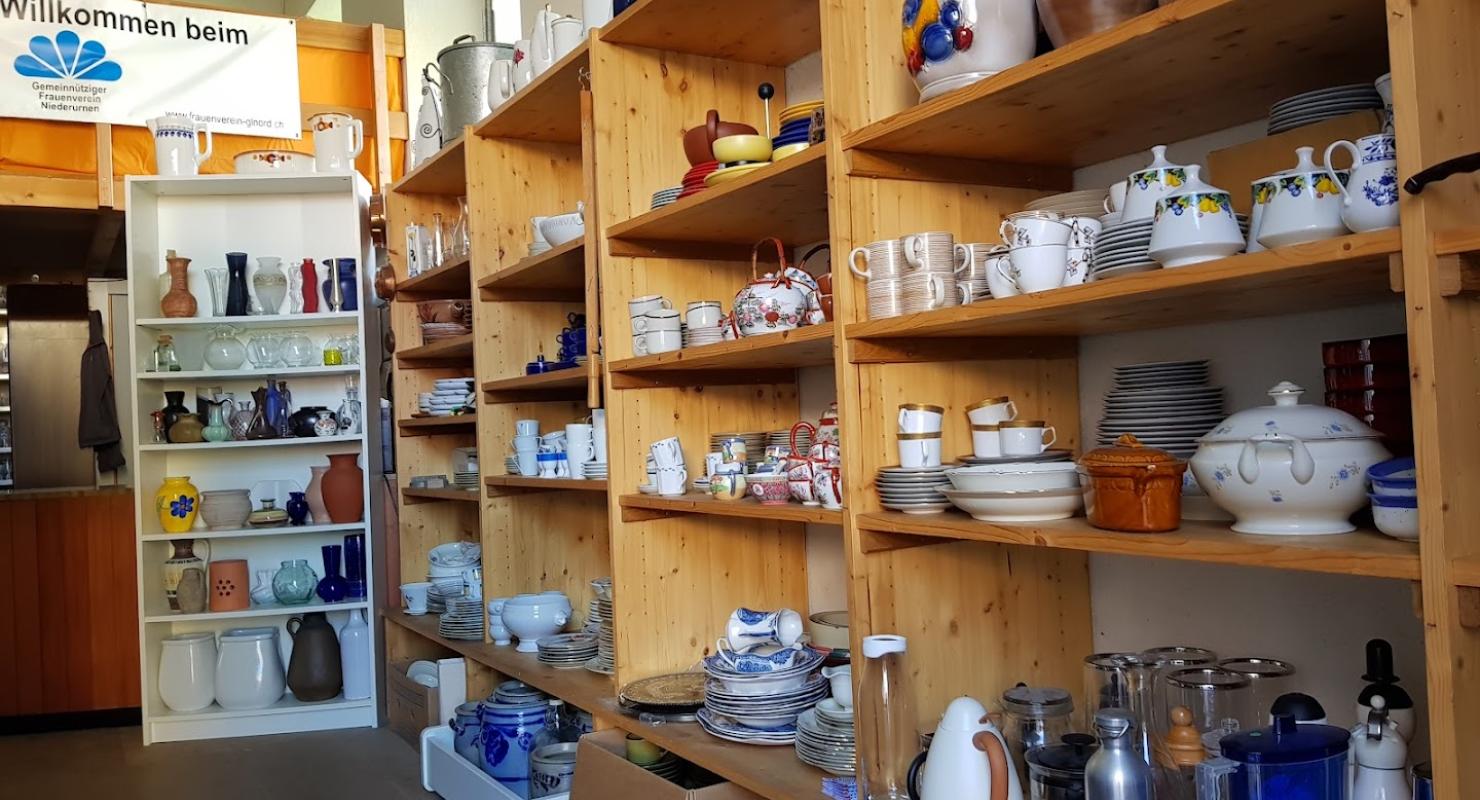 Brockenstube Niederurnen - Gem. Frauenverein Glarus Nord - Second-hand Clothing in Glarus