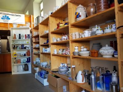 Brockenstube Niederurnen - Gem. Frauenverein Glarus Nord - Second-hand Clothing in Glarus