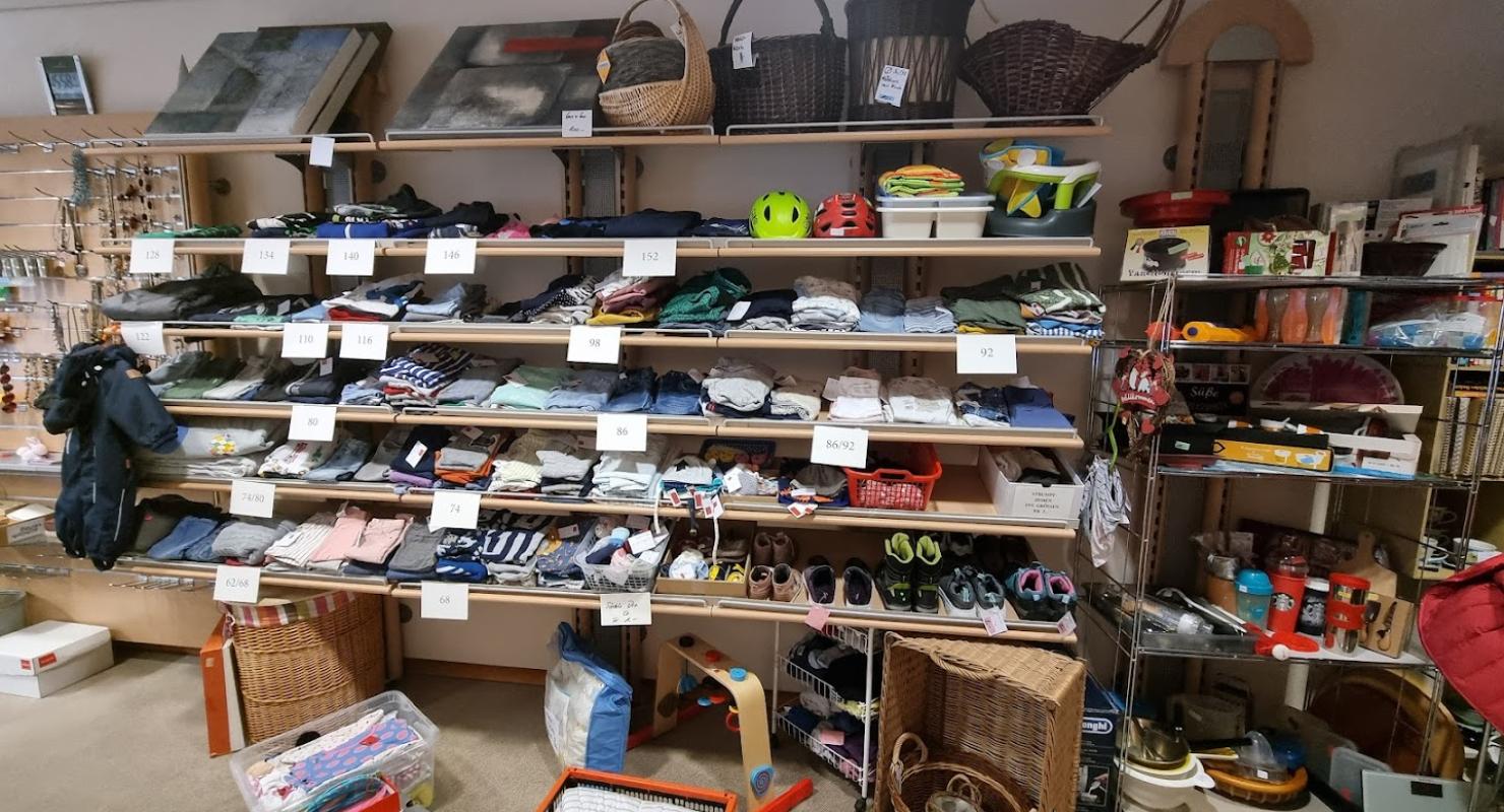 Popup Flohmarkt Glarus - Second-hand Clothing in Glarus