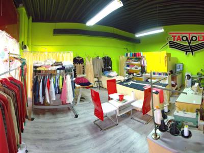 Tatli Schneider - Upcycled Fashion in Glarus