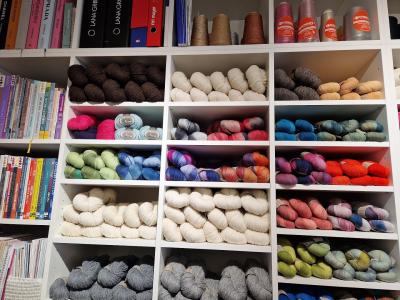 Onza per Onza Claudia Geisler - Second-hand Clothing in Grisons