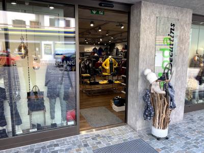 Moda Decurtins - Upcycled Fashion in Grisons