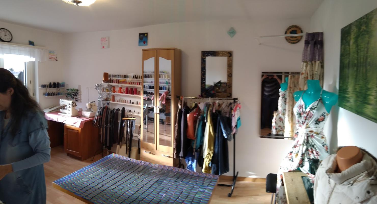 Schneiderei Atelier Rainbow - I. Korda - Upcycled Fashion in Grisons