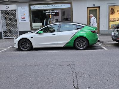 Das tapfere Schneiderlein - Upcycled Fashion in Grisons