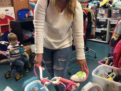 GOSHA for UKRAINE - FREE SHOP for Refugees - Second-hand Clothing in Aargau