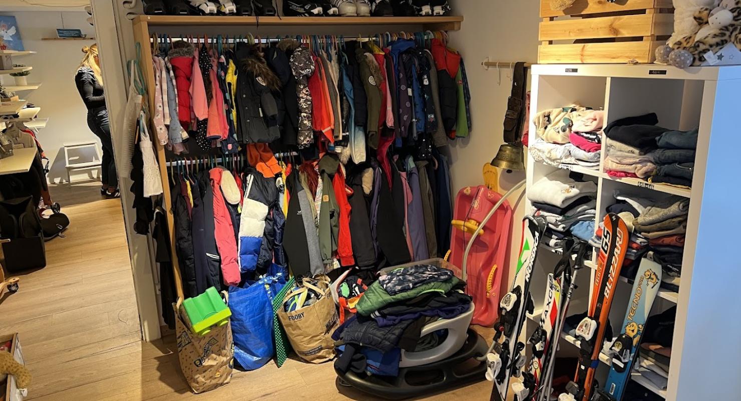 Kinderstall Kindersecondhand - Second-hand Clothing in Grisons