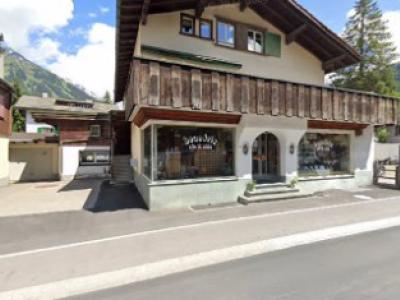 RUDKOVSKI Schneideratelier - Upcycled Fashion in Grisons