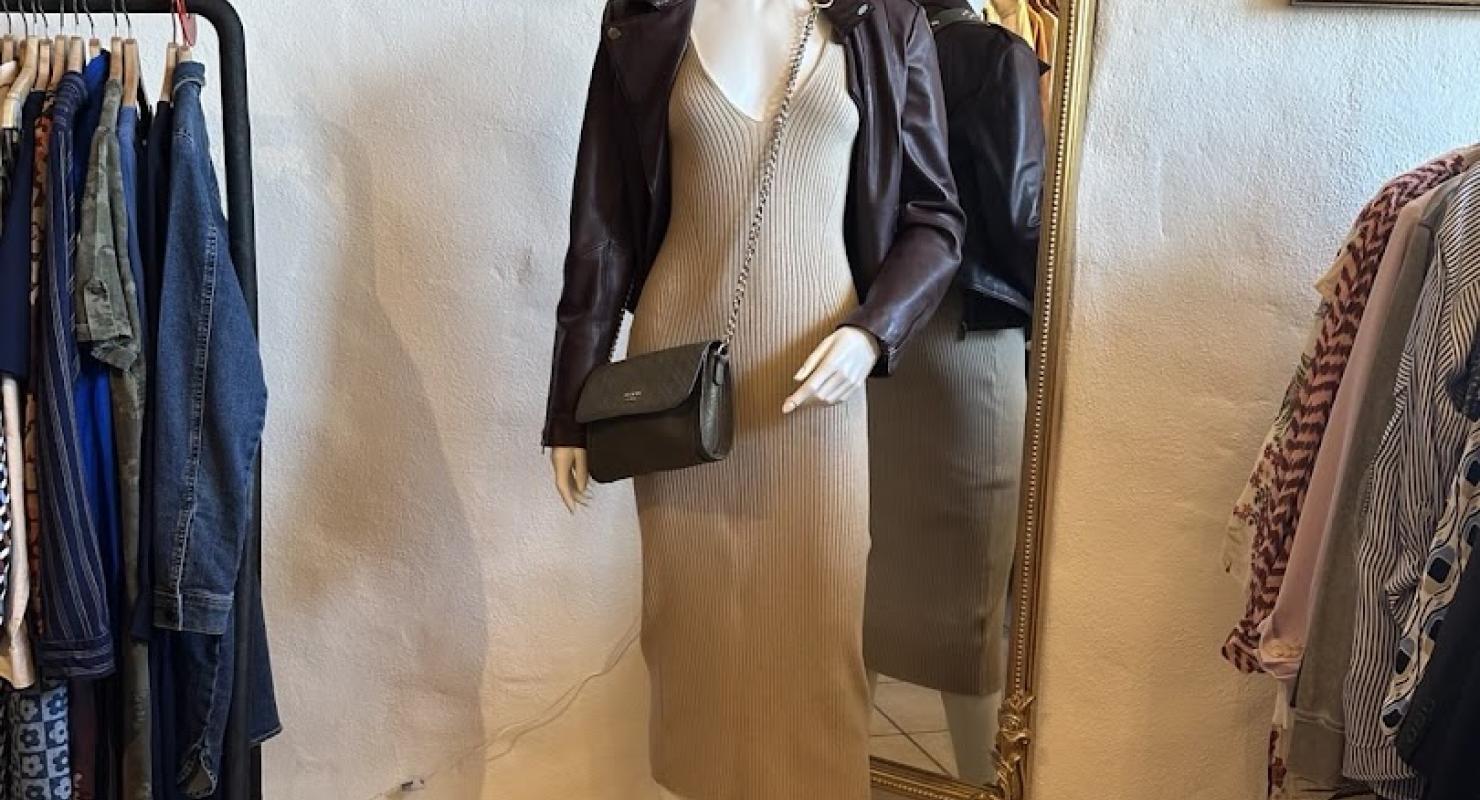 Boutique Trois Quart - Second-hand Clothing in Jura