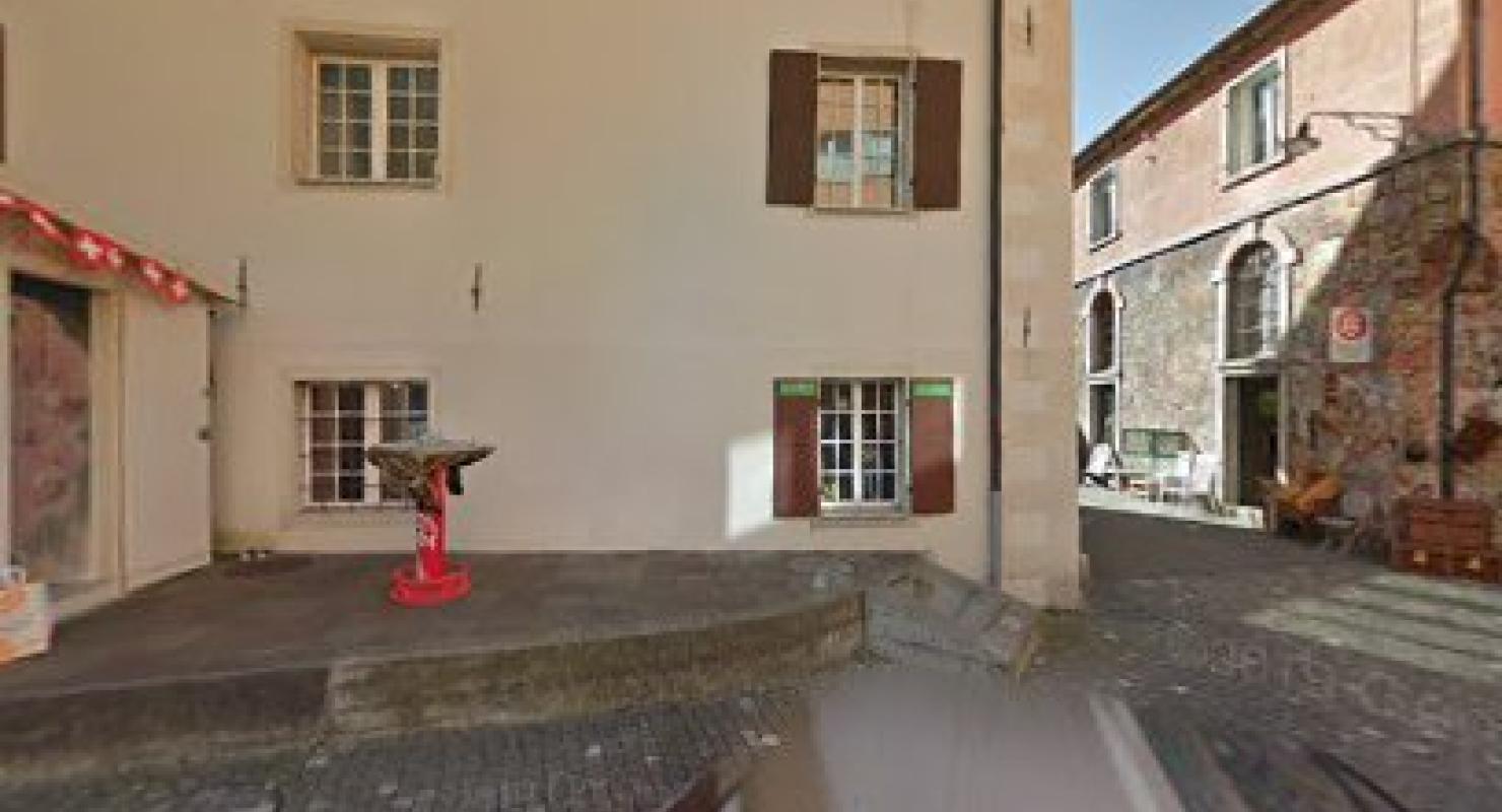 secondhand am Dorfbach - Second-hand Clothing in Uri