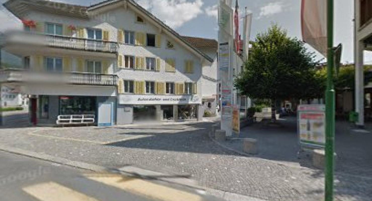 Milo Markovic - Second-hand Clothing in Obwalden