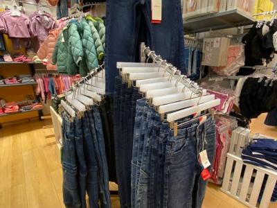 Rägäbogä GmbH - Second-hand Clothing in Nidwalden