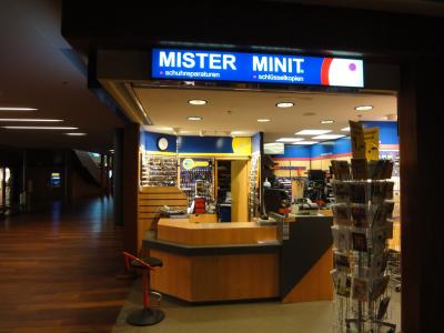 MISTER MINIT Stans Länderpark - Second-hand Clothing in Nidwalden