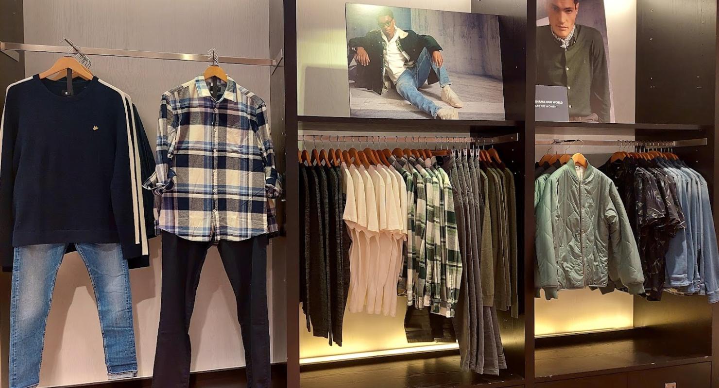 WE Fashion Stans - Bitzistrasse - Second-hand Clothing in Nidwalden