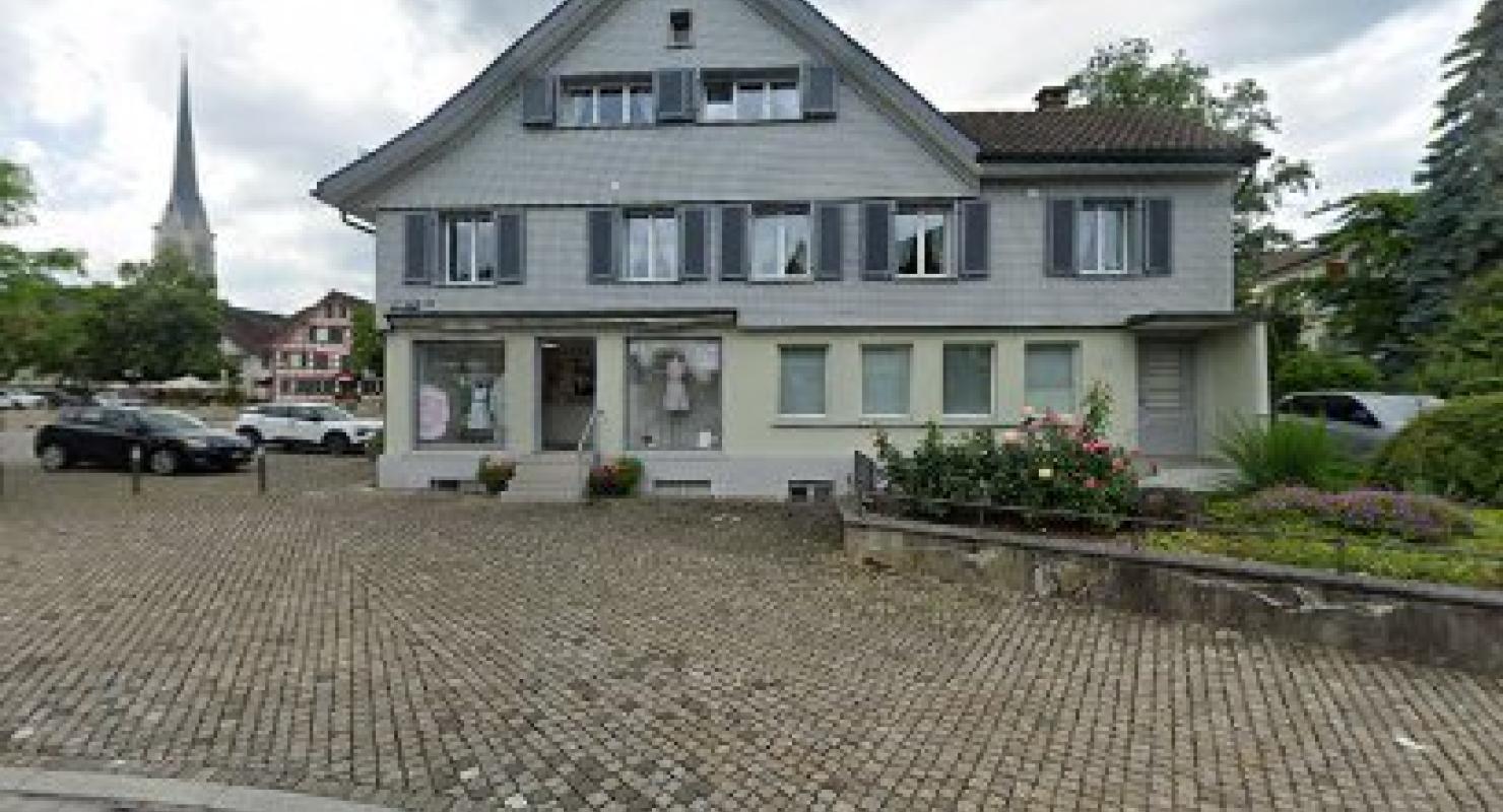 Couture-Atelier la vie en rose - Upcycled Fashion in Thurgau