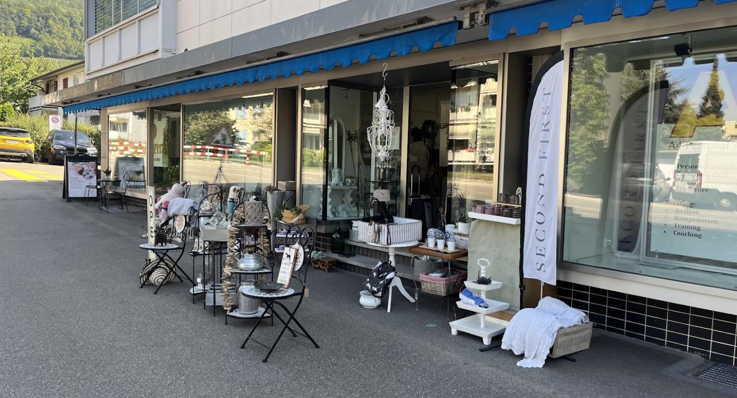 Second First - Second-hand Clothing in Aargau
