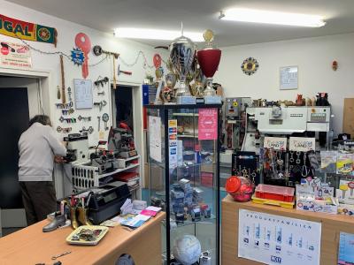 Pereira's Schuhe Reparaturen/Verkauf und Schlüsselservice - Second-hand Clothing in Thurgau