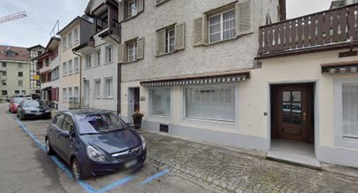 Giuseppe Gallizzi - Second-hand Clothing in Thurgau