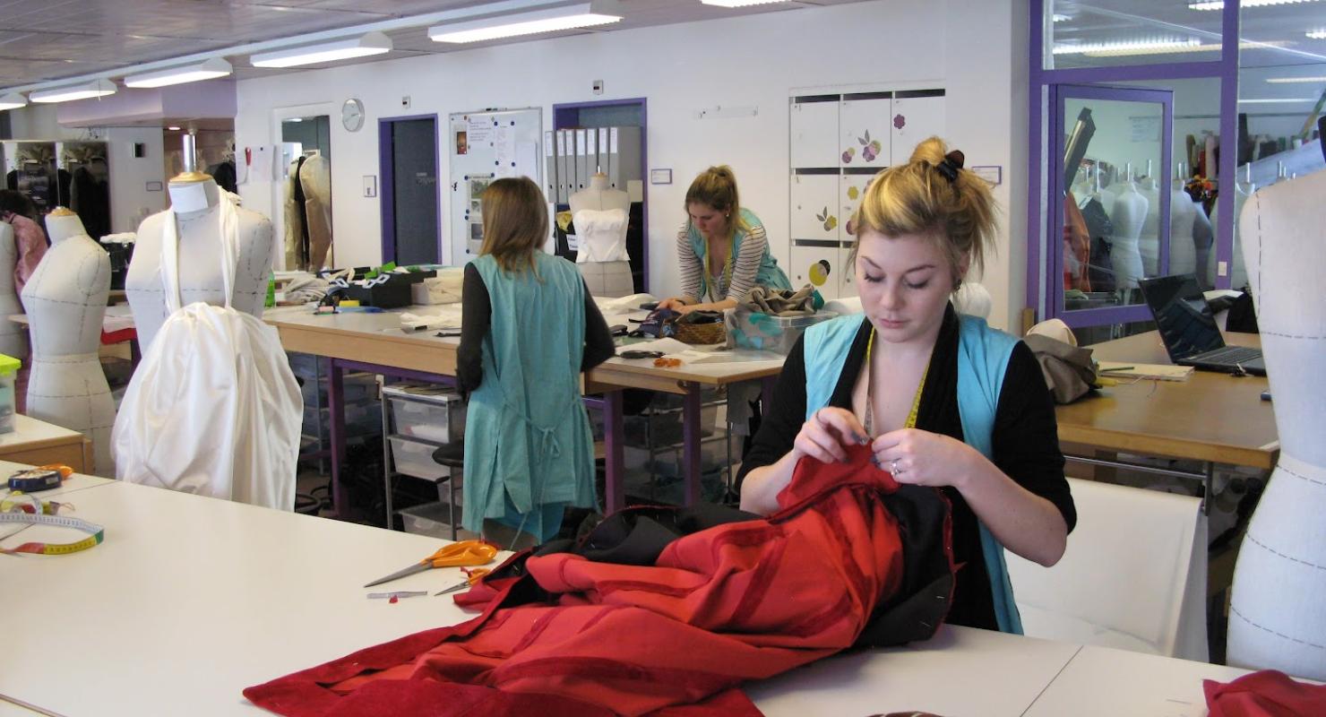 Ecole de Couture du Valais - Repair & Alteration in Valais