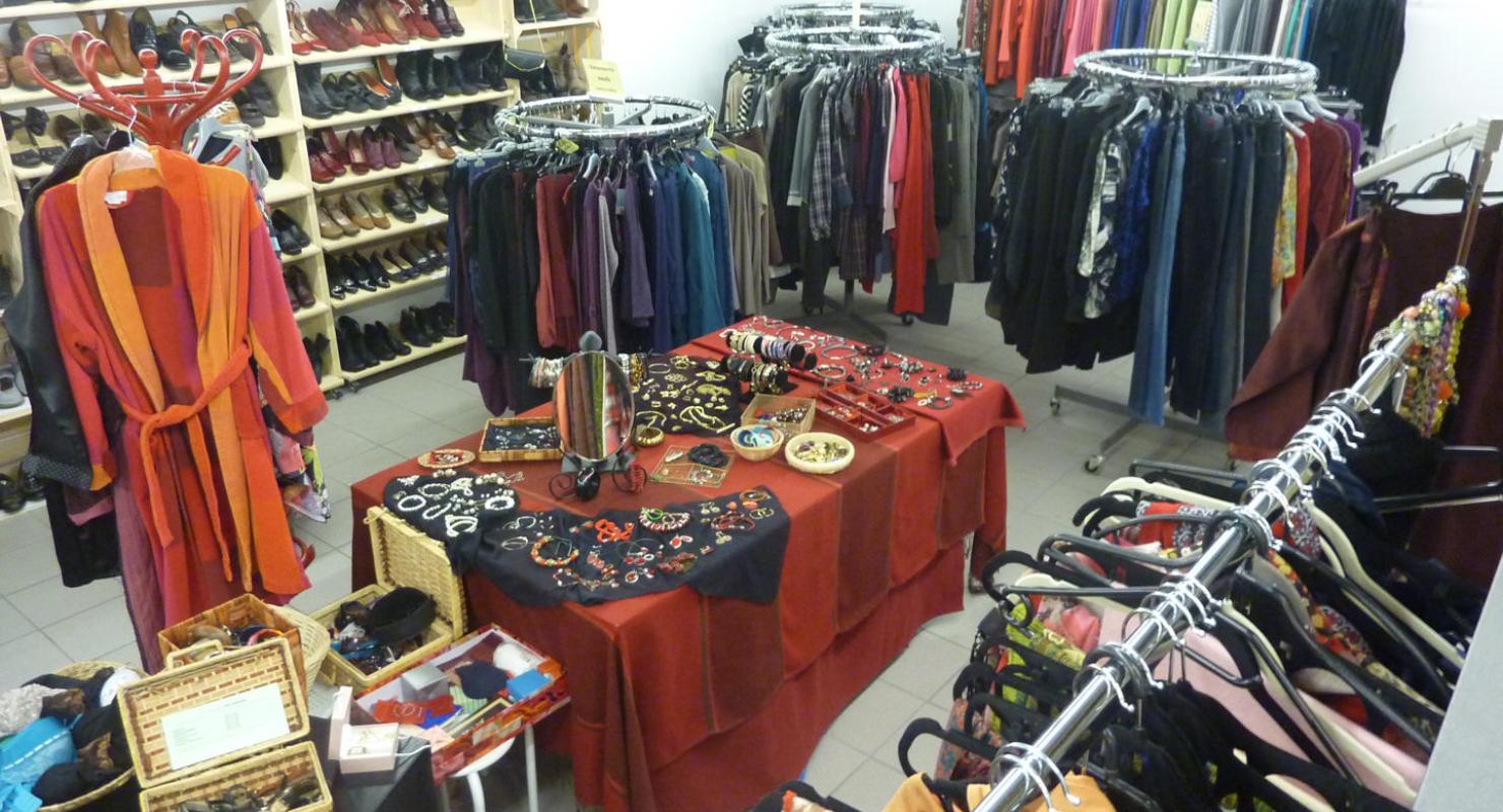 LA Boutique - Second-Hand-Kleidung in Wallis