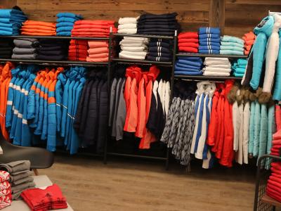 Paper Moon Boutique - Second-hand Clothing in Valais