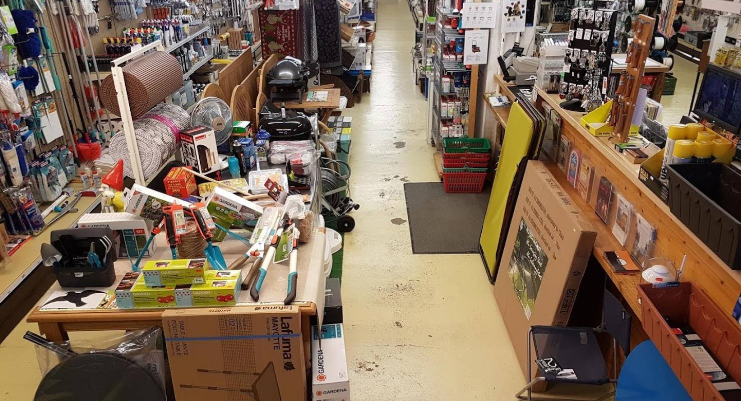 Mabillard SA : Aux Arts Ménagers - Quincaillerie - Boutique - Second-hand Clothing in Valais