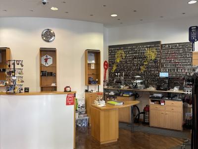 Mister Minit Visp - Second-hand Clothing in Valais