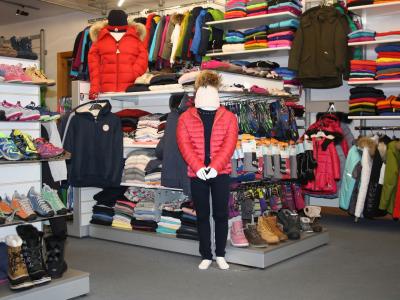 IGLOO JUNIOR - Abbigliamento di seconda mano a Vallese