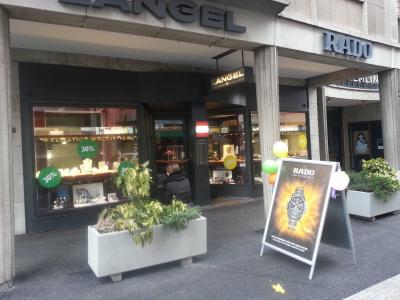 Langel, montres-joaillerie - Vêtements de seconde main à Valais