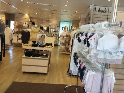 La Frileuse SA - Second-hand Clothing in Valais