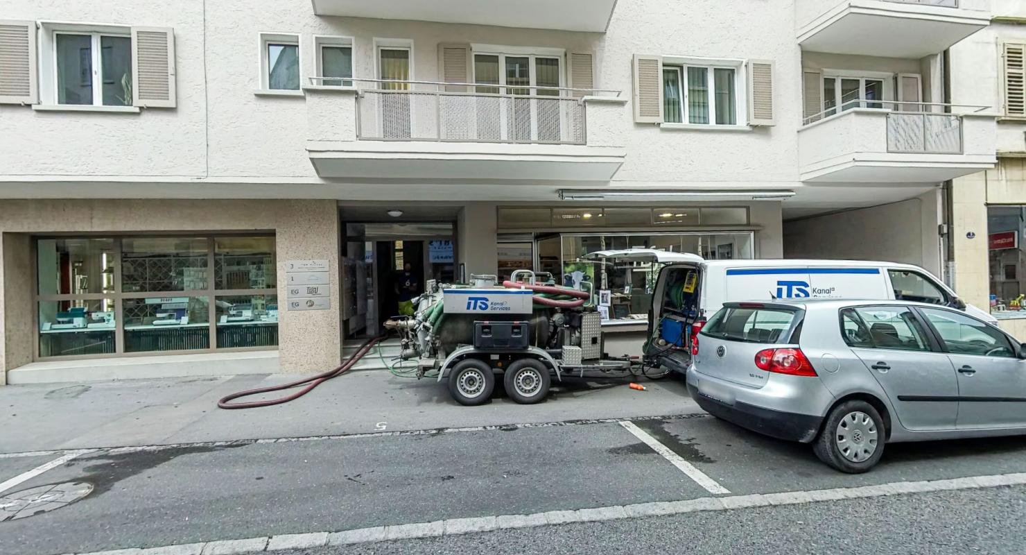 Robi's Schuhmacherei - Vêtements de seconde main in Lucerne