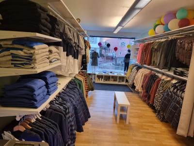 Jungs gegen Mädchen - Second-hand Clothing in Lucerne