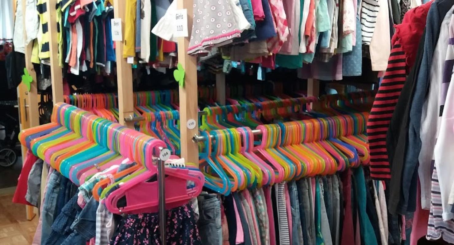 Schatzcheschte Kinderkleiderbörse - Second-hand Clothing in Lucerne