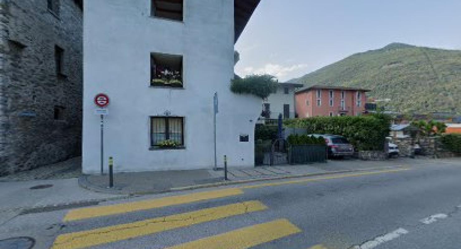 Loredana Delea - Upcycled Fashion in Ticino