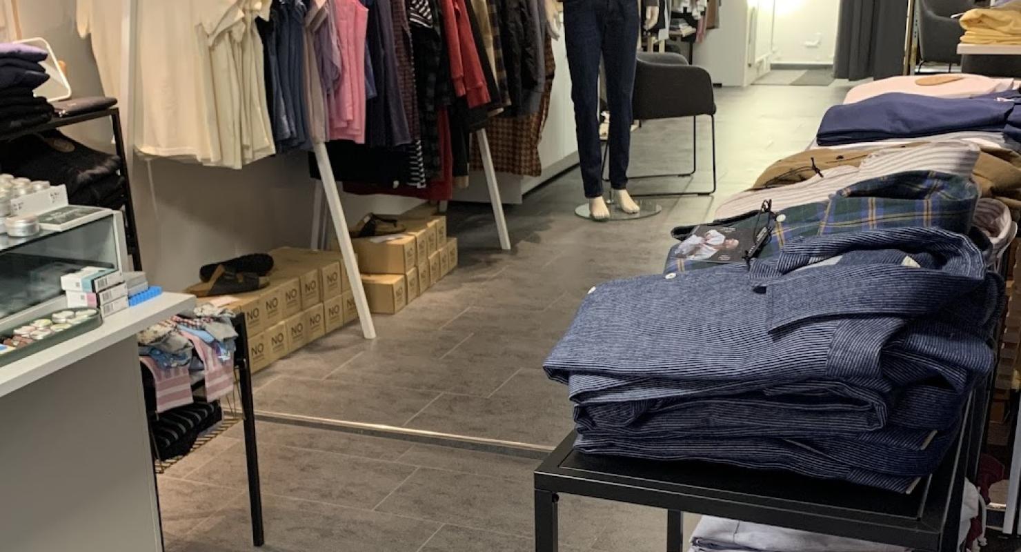 REVIVI / Fairjeans - Second-hand Clothing in Aargau