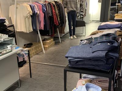 REVIVI / Fairjeans - Second-hand Clothing in Aargau