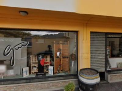 Mrs. Sibel Casartelli - Mode upcyclée à Tessin