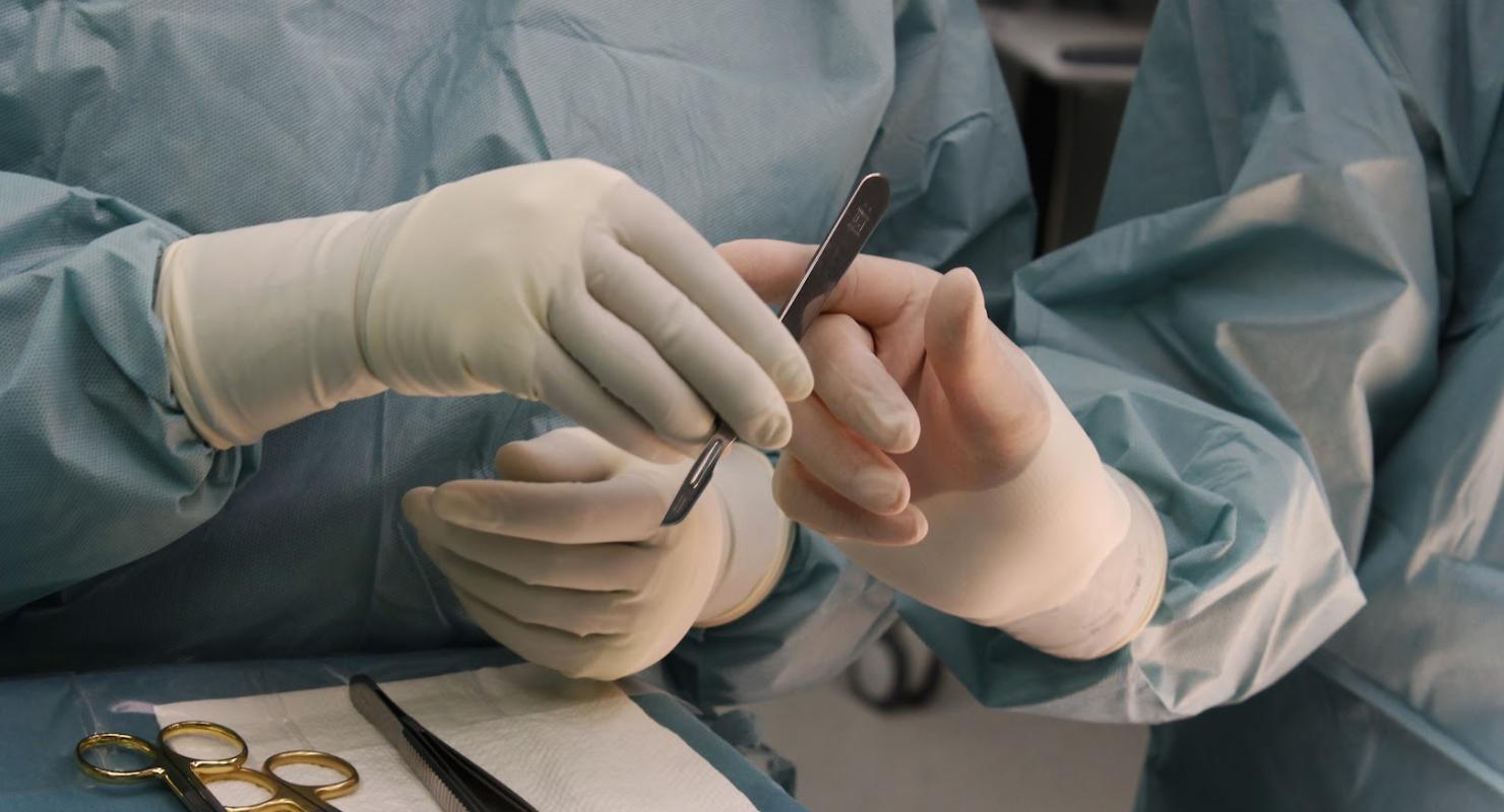 Dr. med. Schlunke Stephan - Upcycled Fashion in Ticino