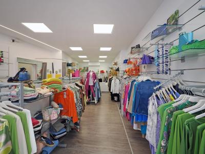 La Borghesina Uomo Donna Bambino - Second-hand Clothing in Ticino
